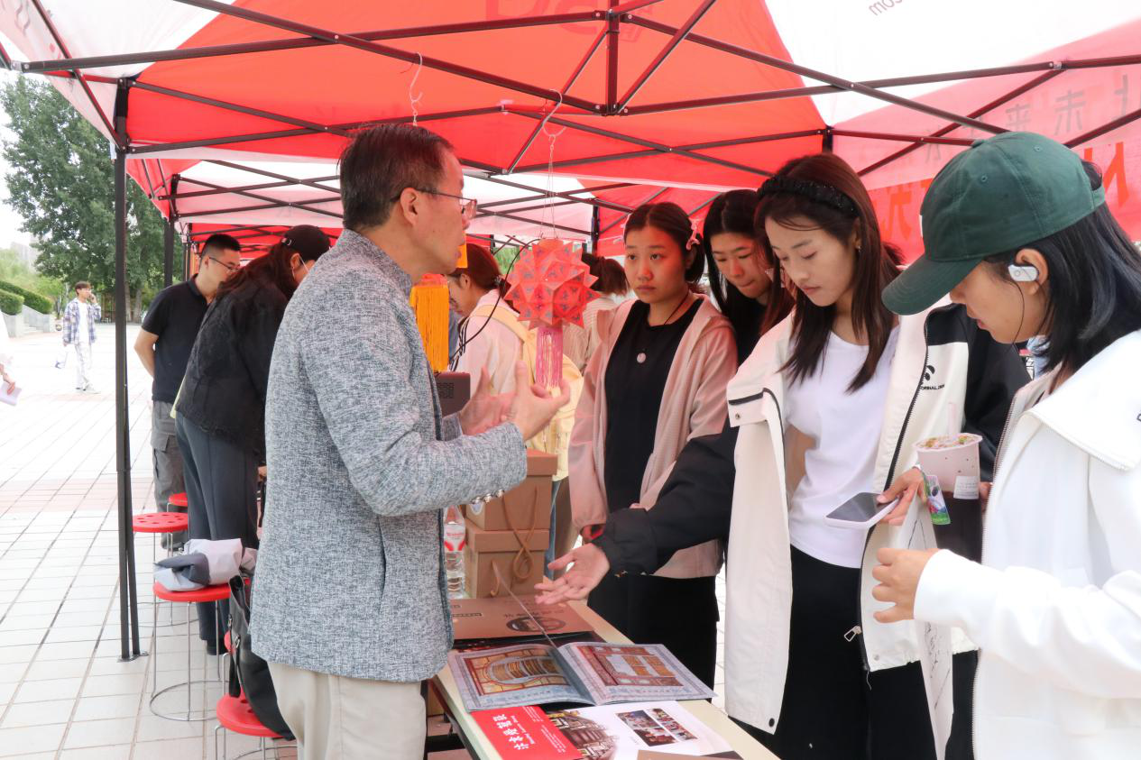 1758189062883639.png 1758189062883639.png